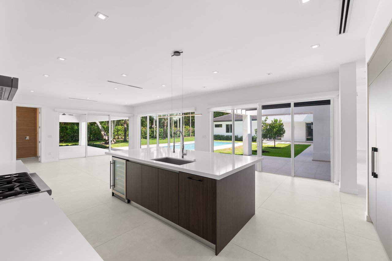 A Modern Miami Estate