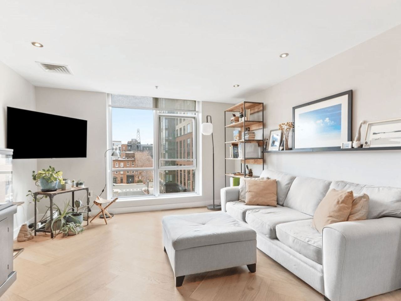 700 Harrison Ave #412