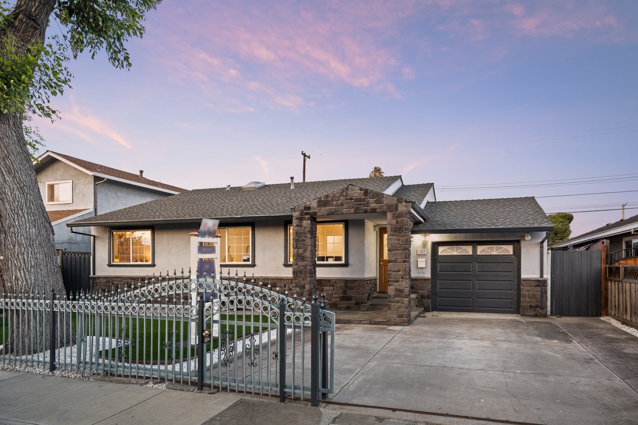 1459 Blackfield Drive