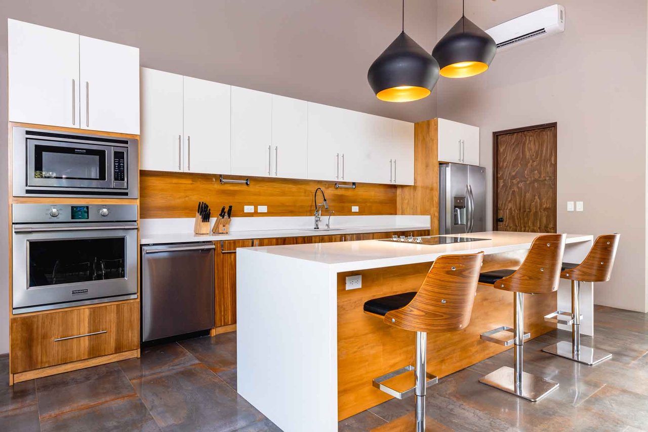 Casa Milagro | Modern Luxury Meets Tropical Elegance in Hacienda Pinilla