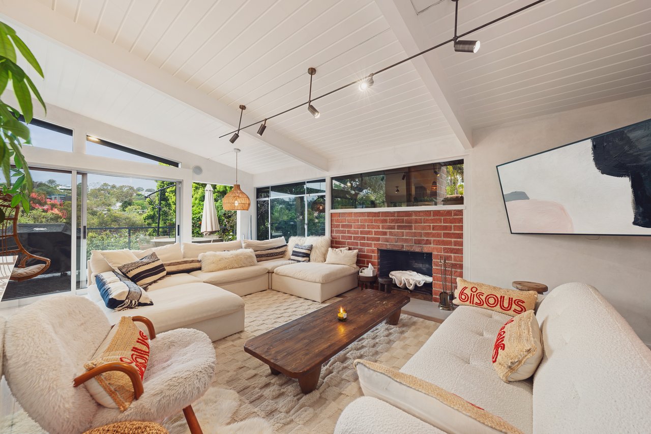 295 Mabery Rd, Santa Monica