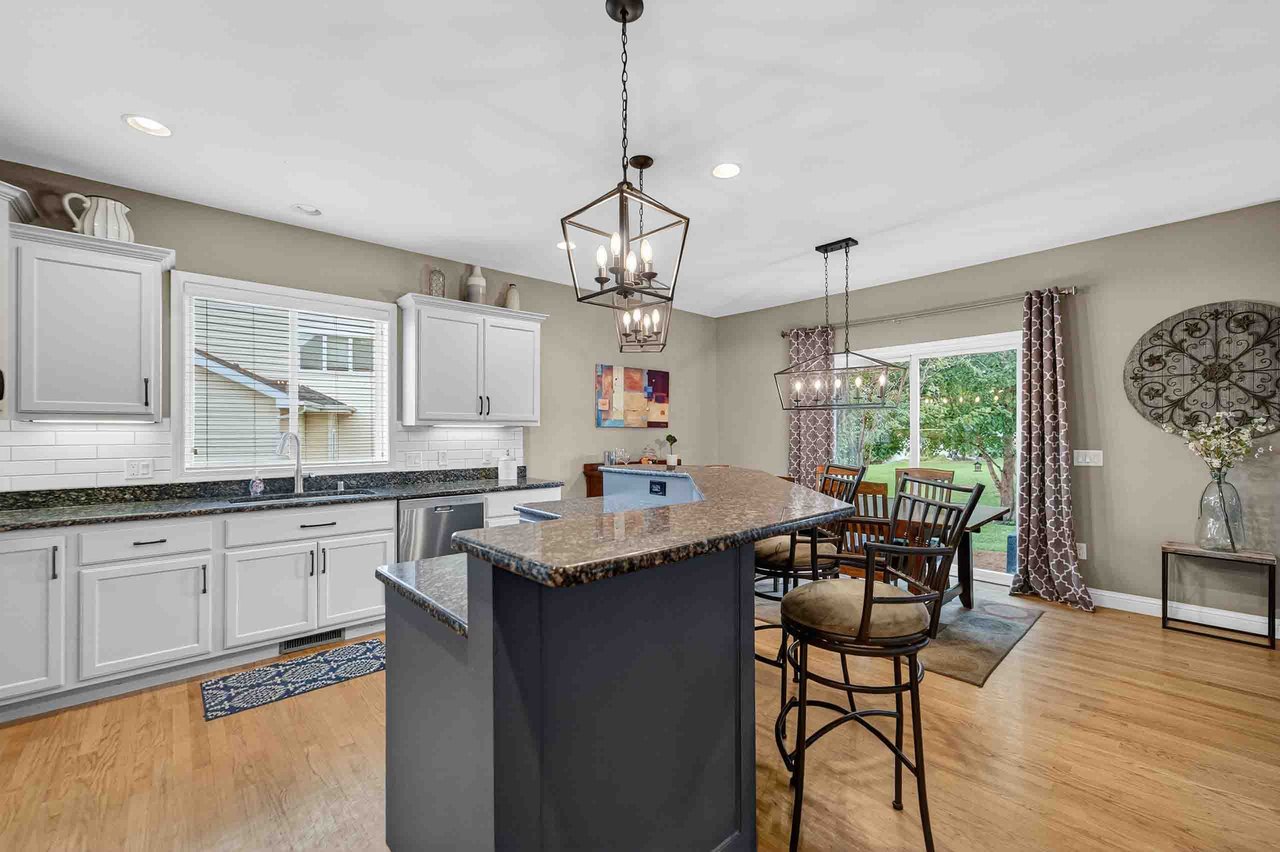 772 Marlow Bay
