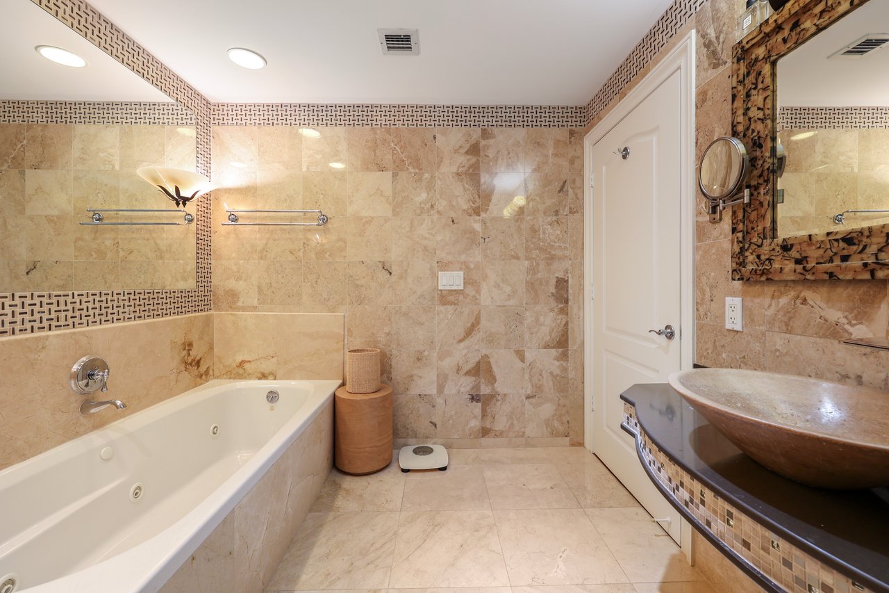 110 Hendricks Isle Nº 13 