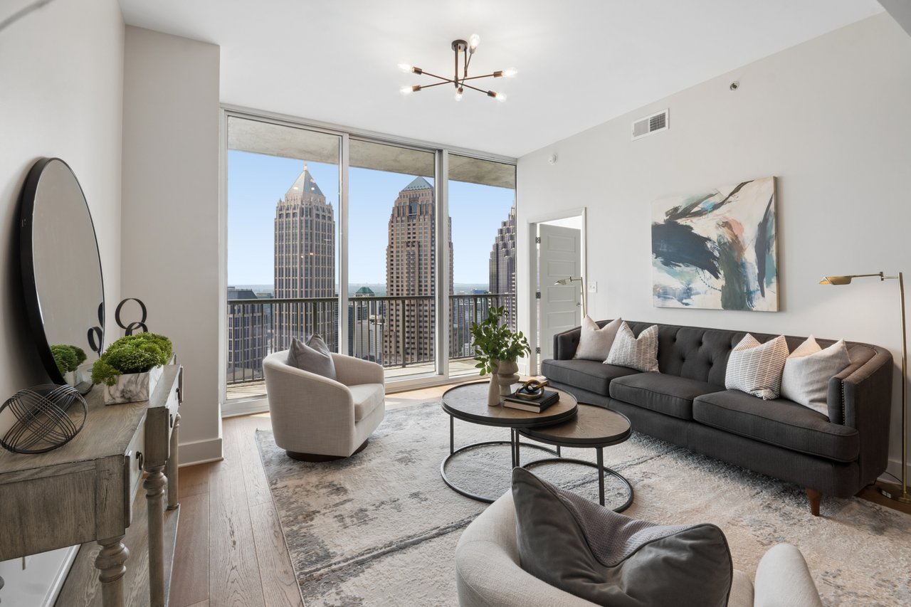 1080 Peachtree Street NE Unit 3215