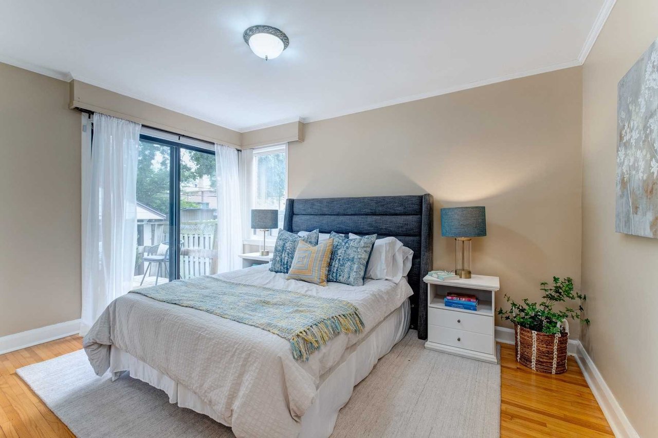 35 Sharpe St