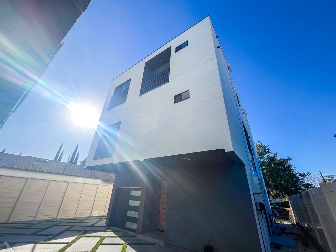 Brand-New 5-Unit Multifamily in Prime Los Angeles