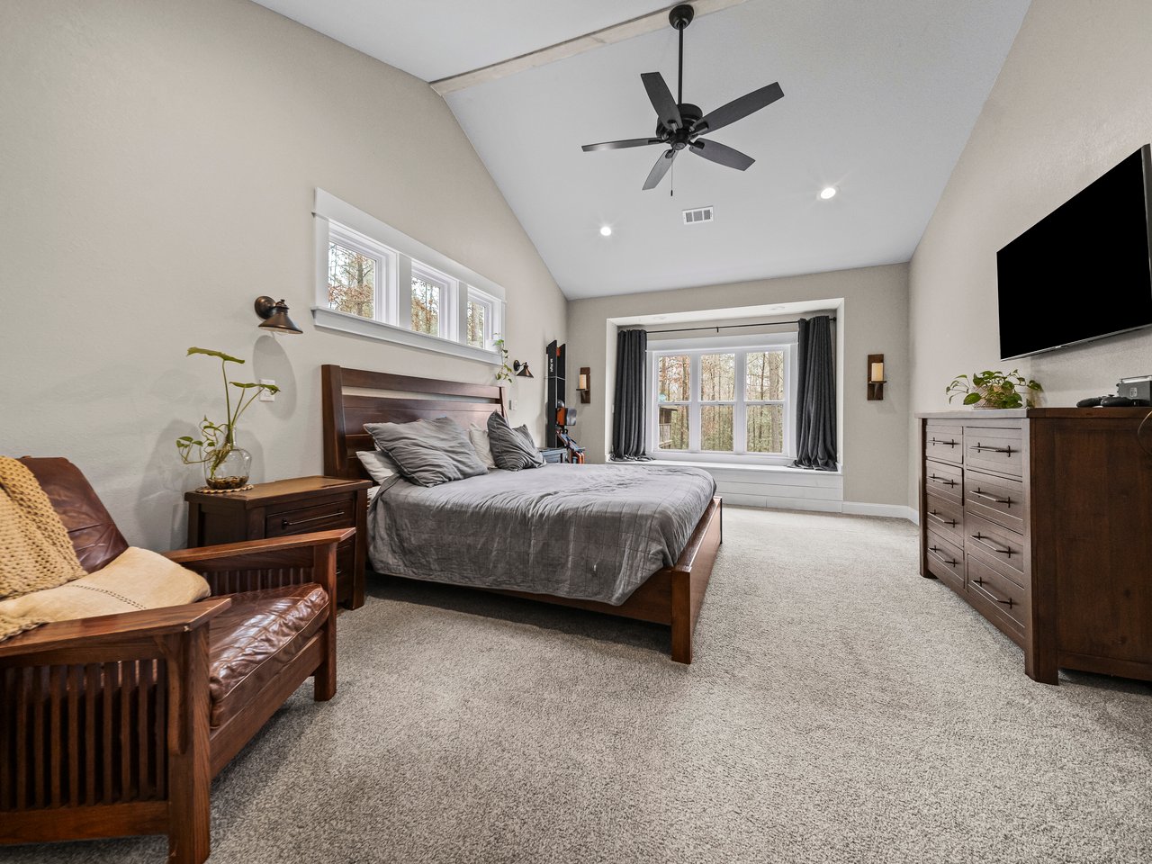 Thunder Mountain Homestead