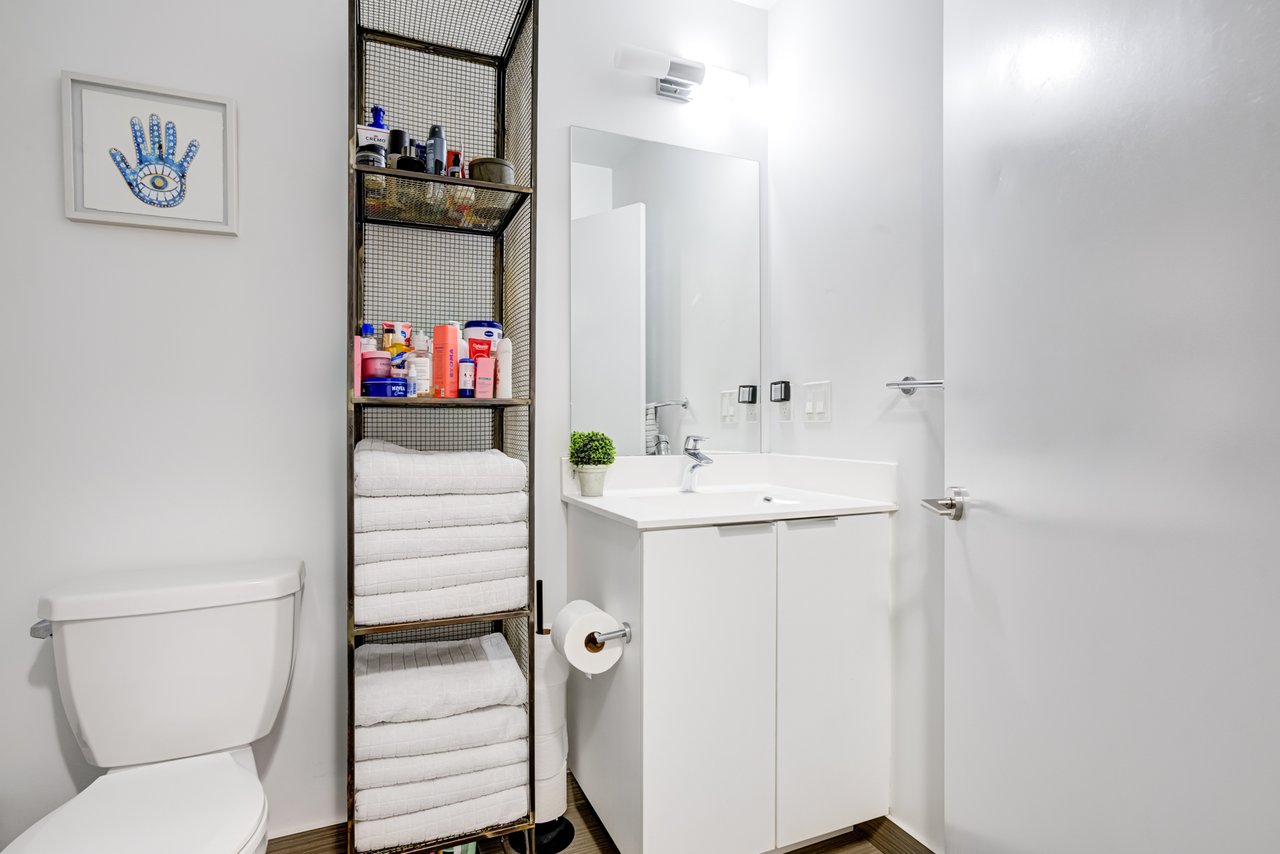 20 Shore Breeze Dr #4302