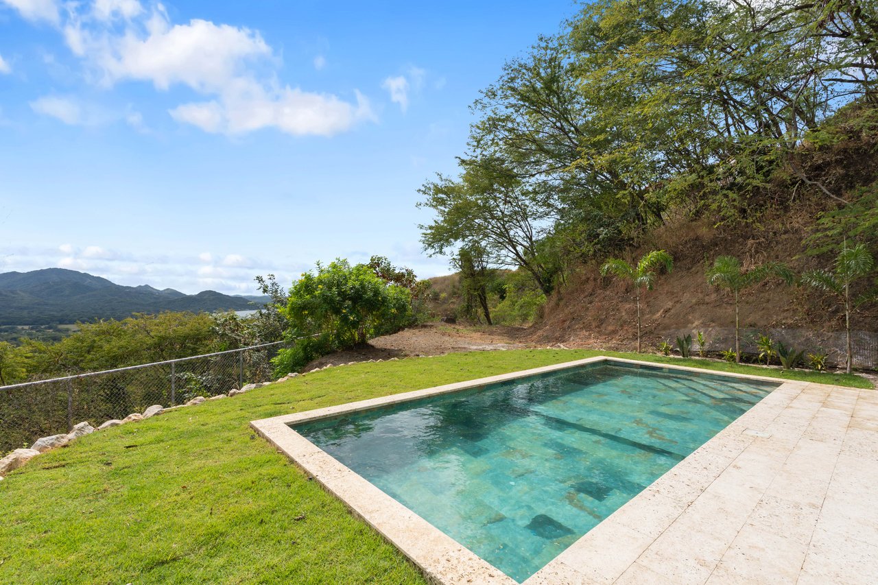 Villa Raoli | Get ready to live in your dream home in the stunning Pacific Heights!