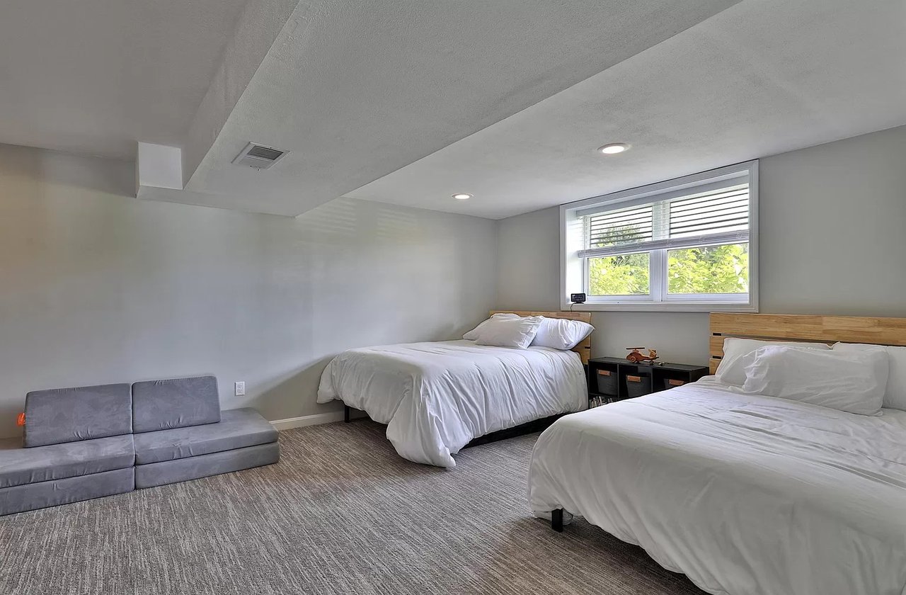 Adorable Split-Level Ludlow Ranch