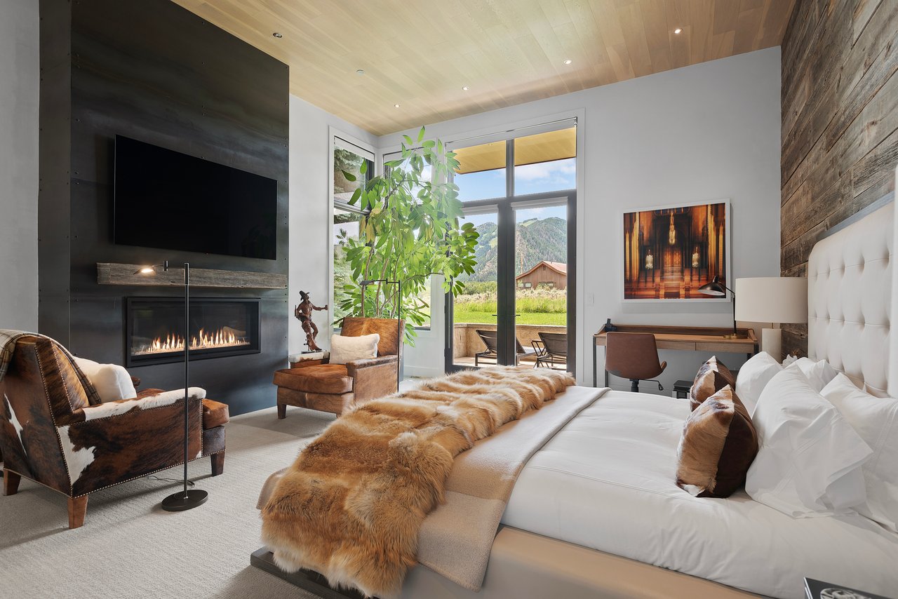 77 Overlook Drive