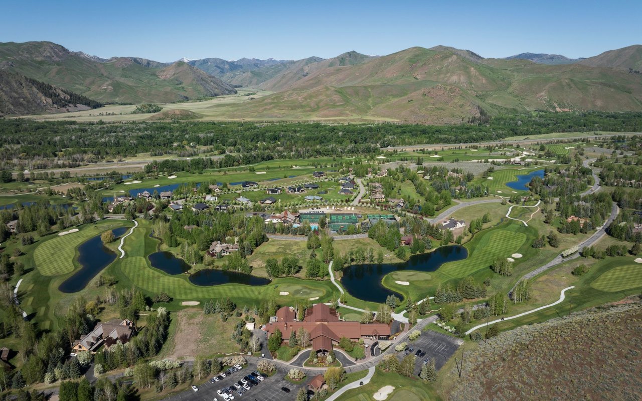 Valley Club