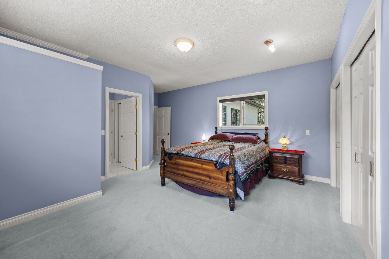 7 Biggar Heights Bay