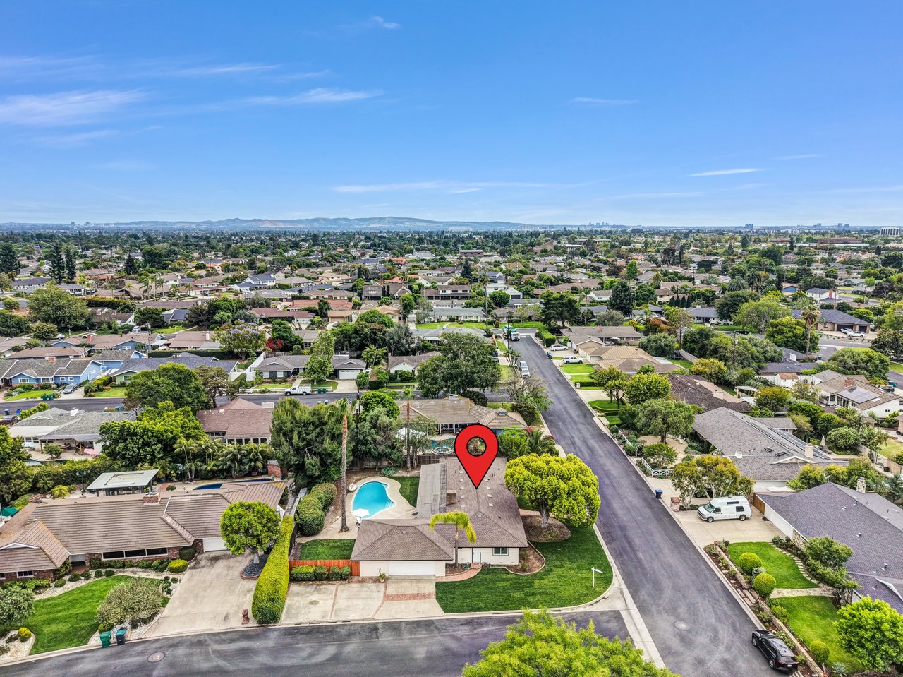 13382 Mount Hood Dr