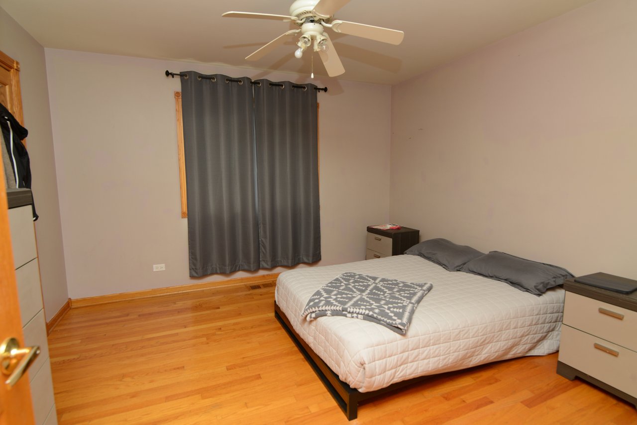6616 S Knox Avenue, Chicago IL