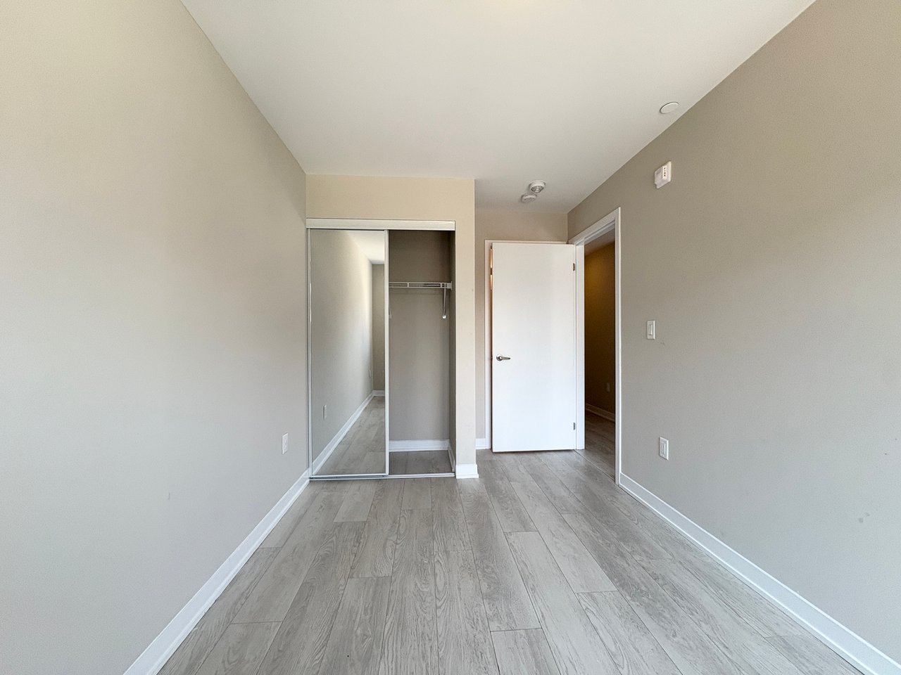 3401 Ridgeway Drive Unit: 307