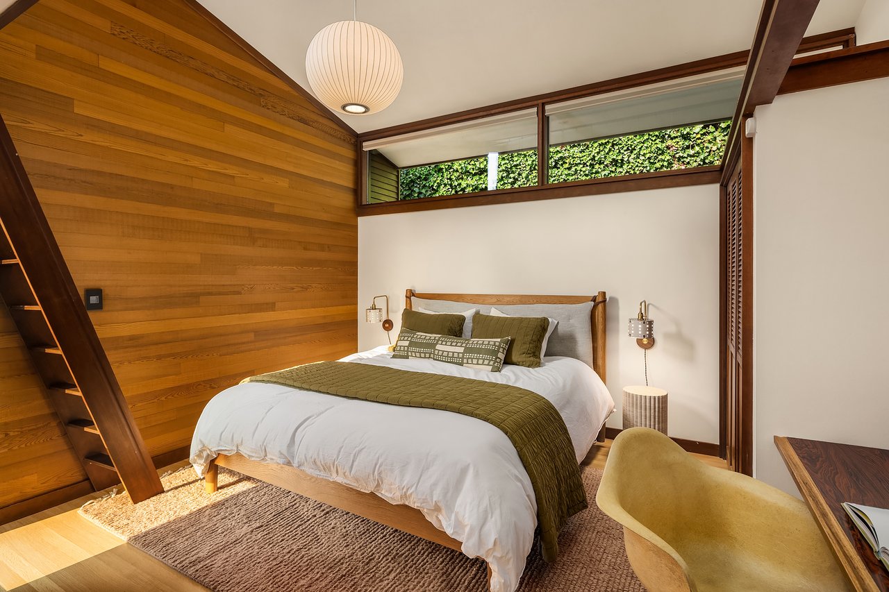 4343 W McLaren Street