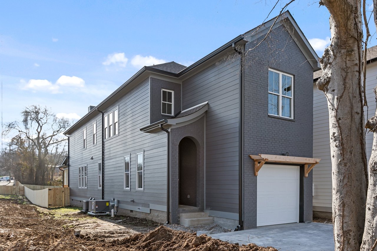 Charlotte Park Multi-Unit Residential