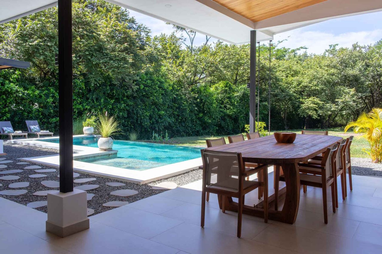 Casa Bromelia Dorada | Stylish 3-Bedroom Home with Pool in Nature-Lovers’ Paradise