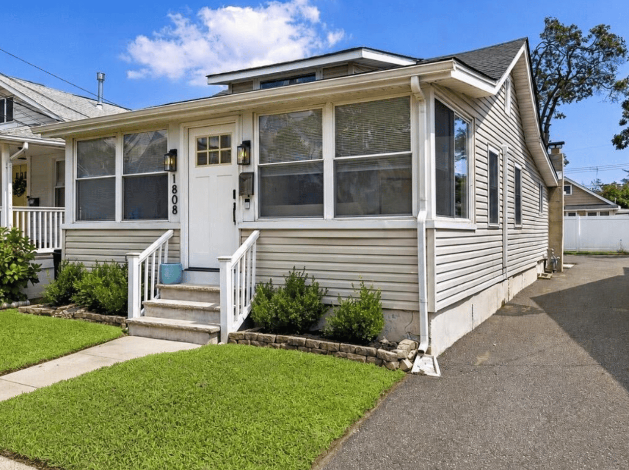 1808 Bradley Terrace, Lake Como
