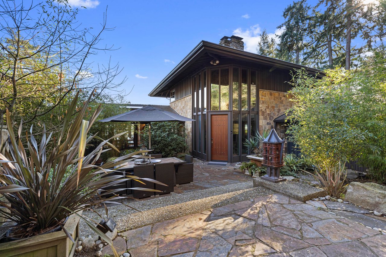 Architecturally iconic originally designed by Ralph Anderson