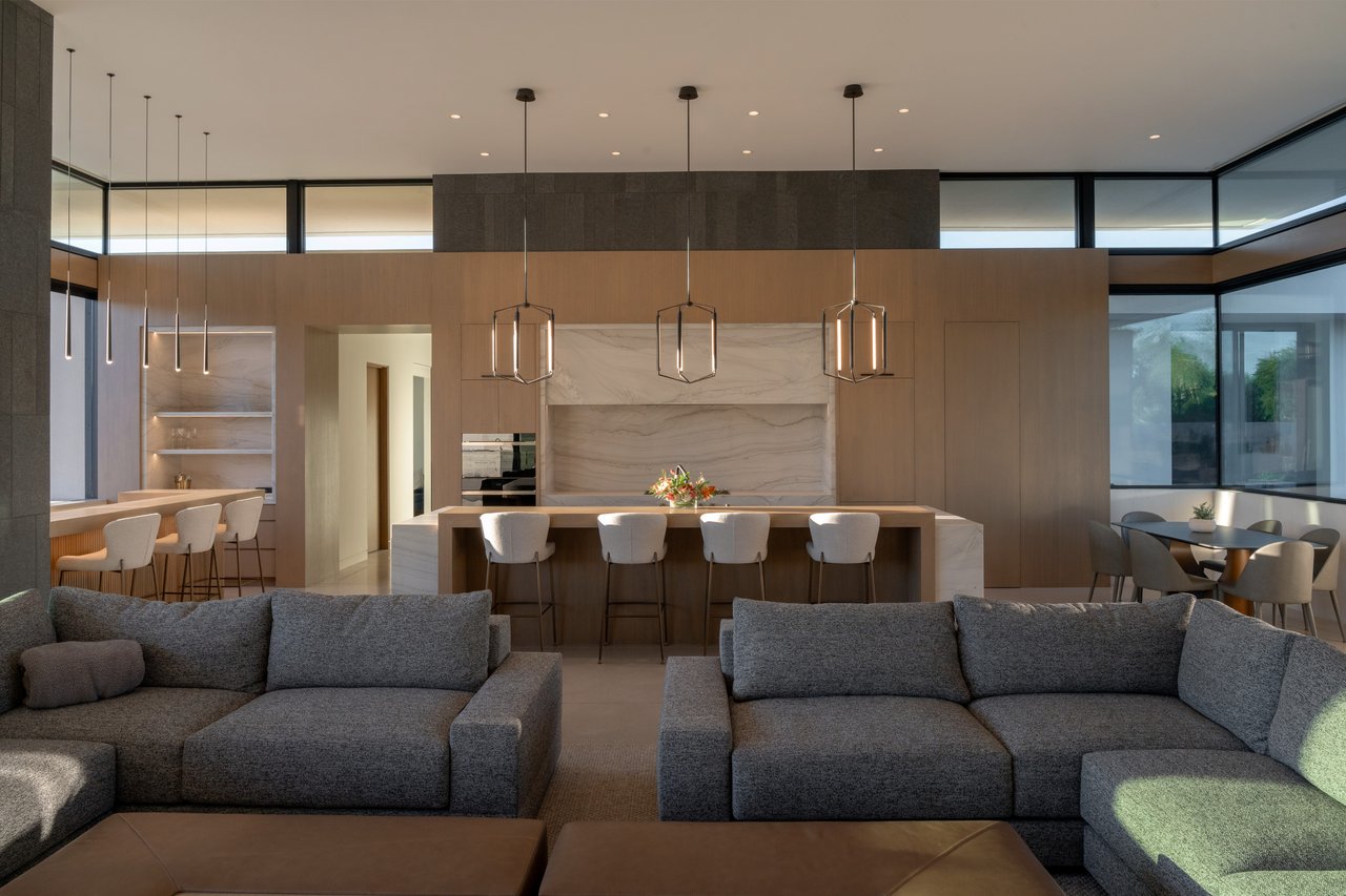 Luxury modern custom home in Paradise Valley Arizona