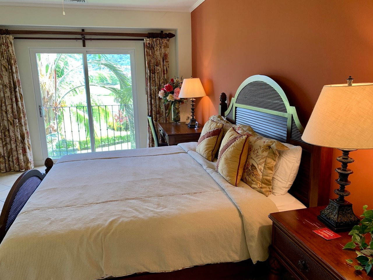 Updated Remodeled Townhome, Santa Ana, San Jose
