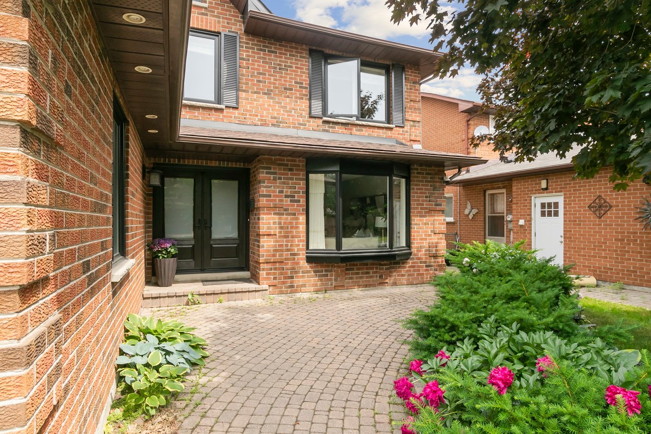 92 Golf Links Drive