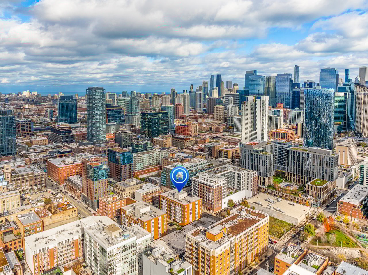 939 W Madison Street Unit: 301
