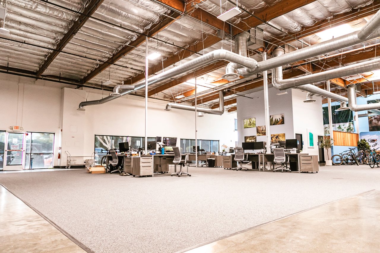 2711 Loker Ave W