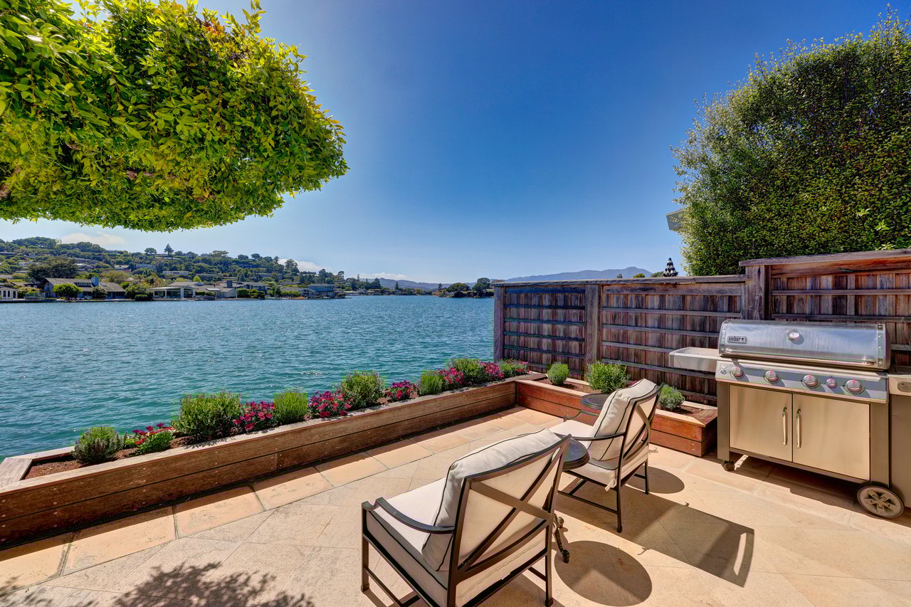 Unparalleled Design on the Belvedere Lagoon