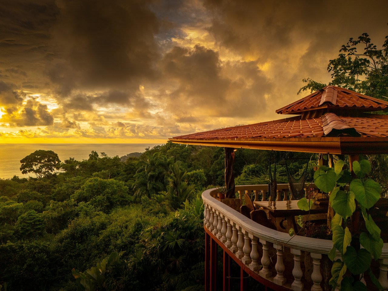 Castillo Puesta del Sol, Escalares - 
