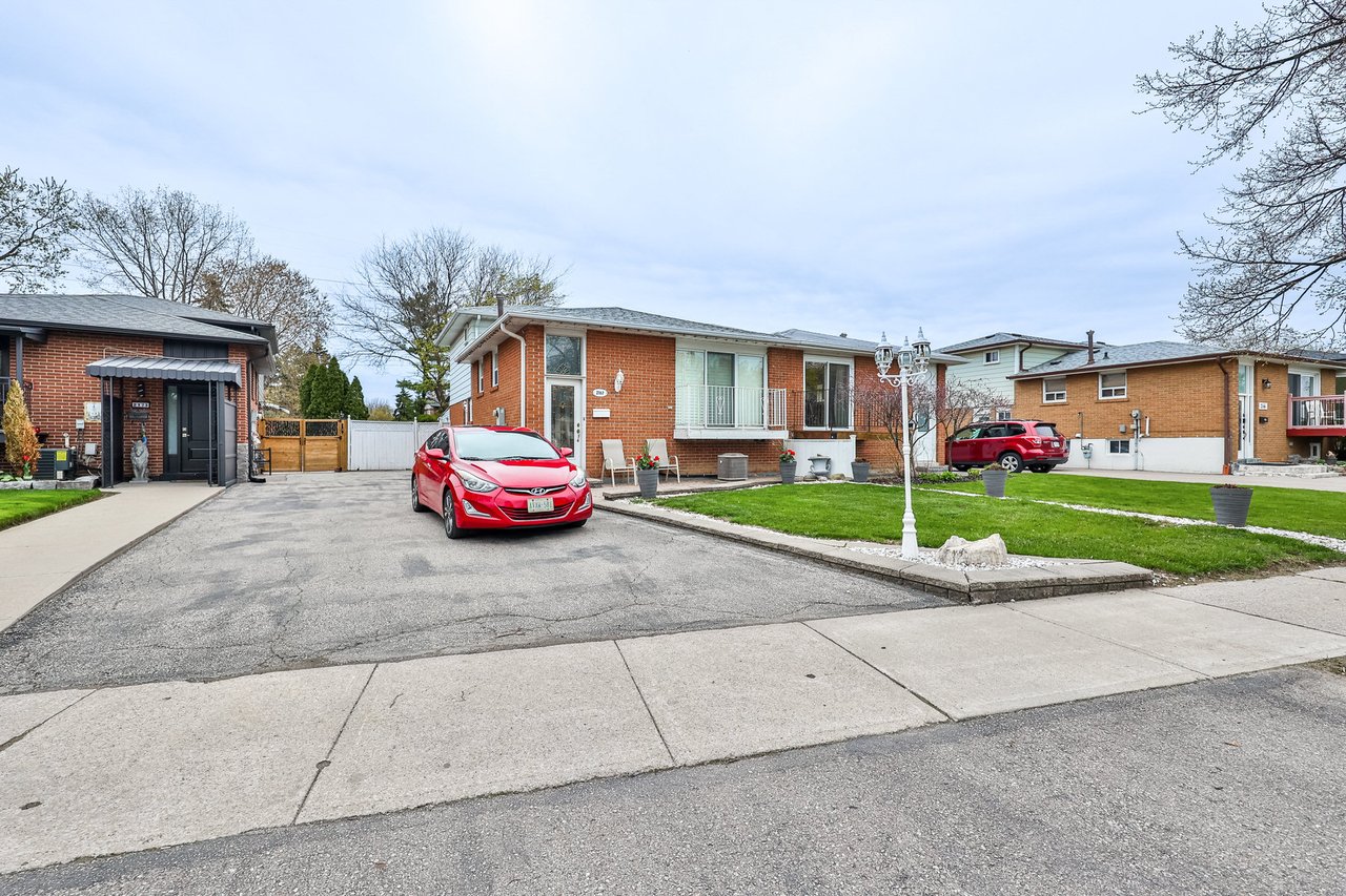 2167 Stir Cres