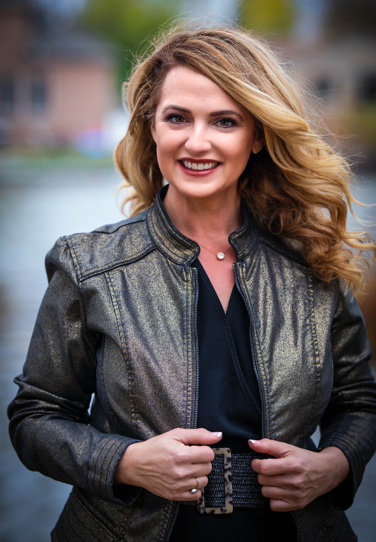 Marcy Soufrine Clarkston, MI Real Estate Agent Headshot