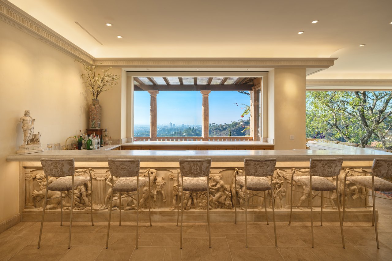 1005 Bel Air Ct, Bel Air