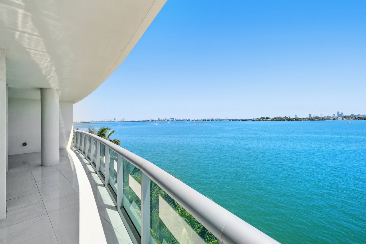 Cielo on the Bay 504