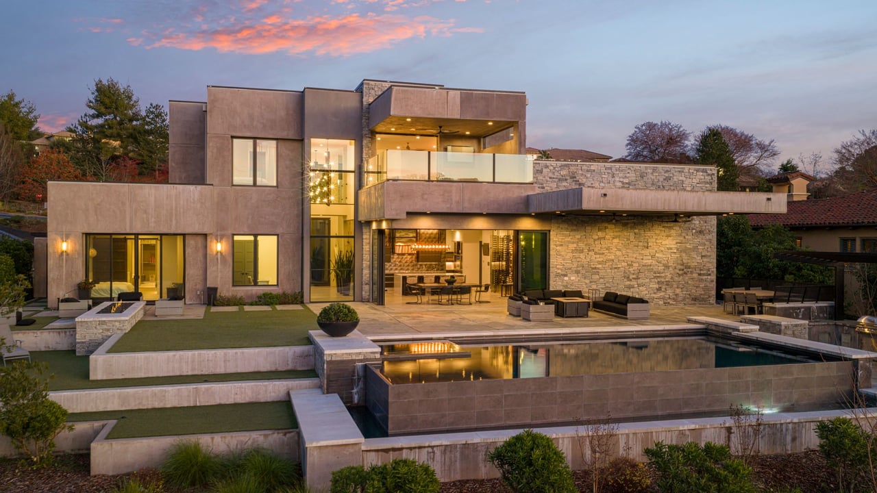 4573 Greenview Drive
