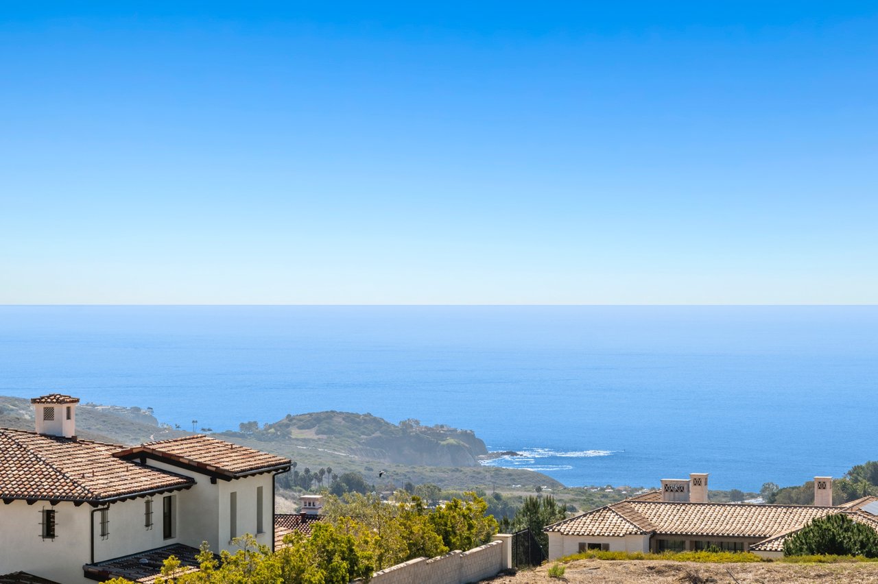 Coastal Luxury in Crystal Cove