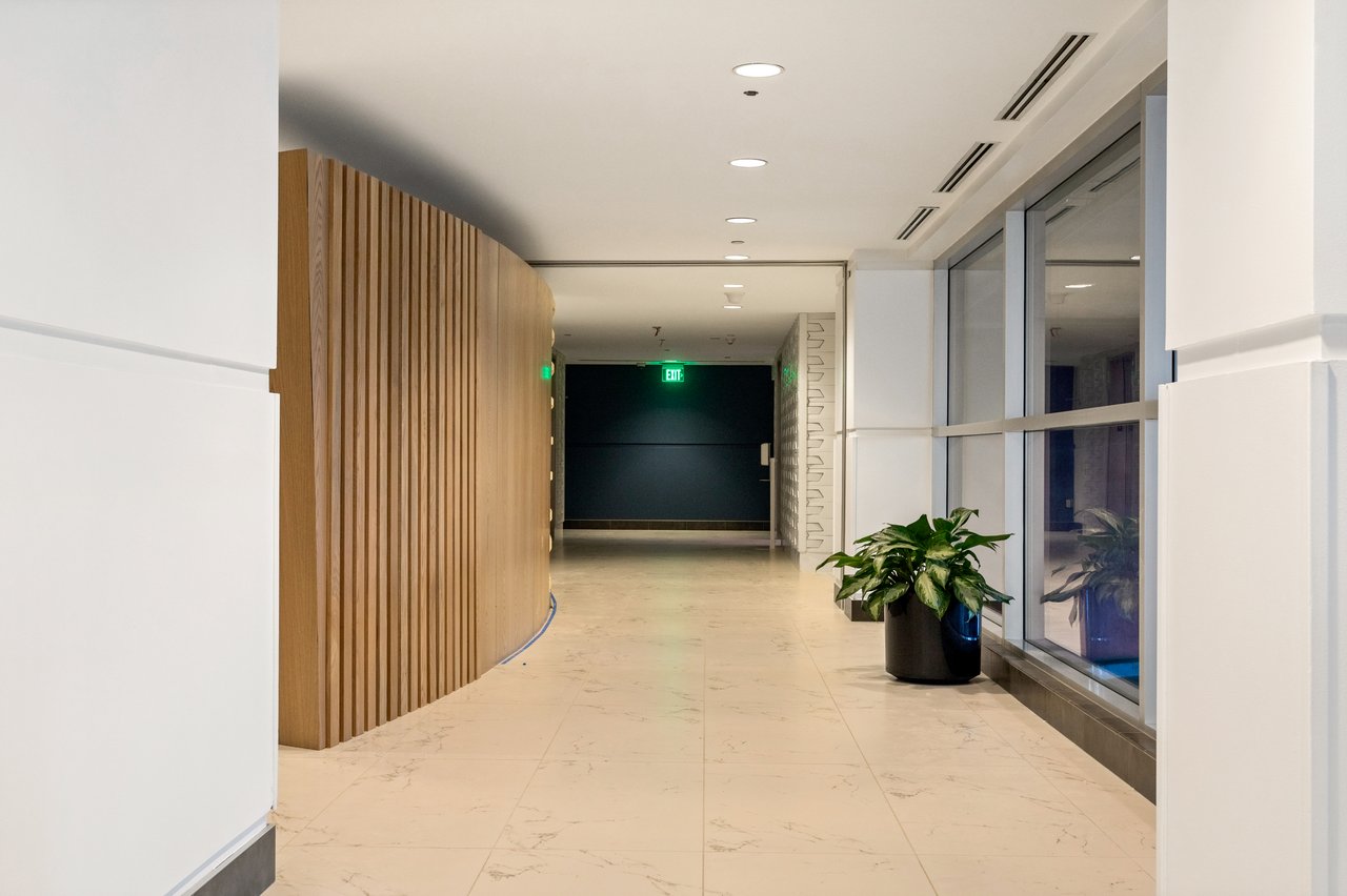 943 Peachtree Street NE Unit 913