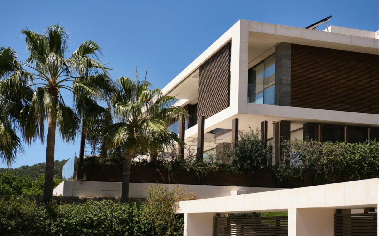 Simple Ways to Prepare Your Coconut Grove Home for Sale