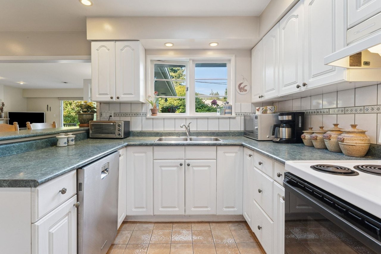 2658 Newmarket Dr