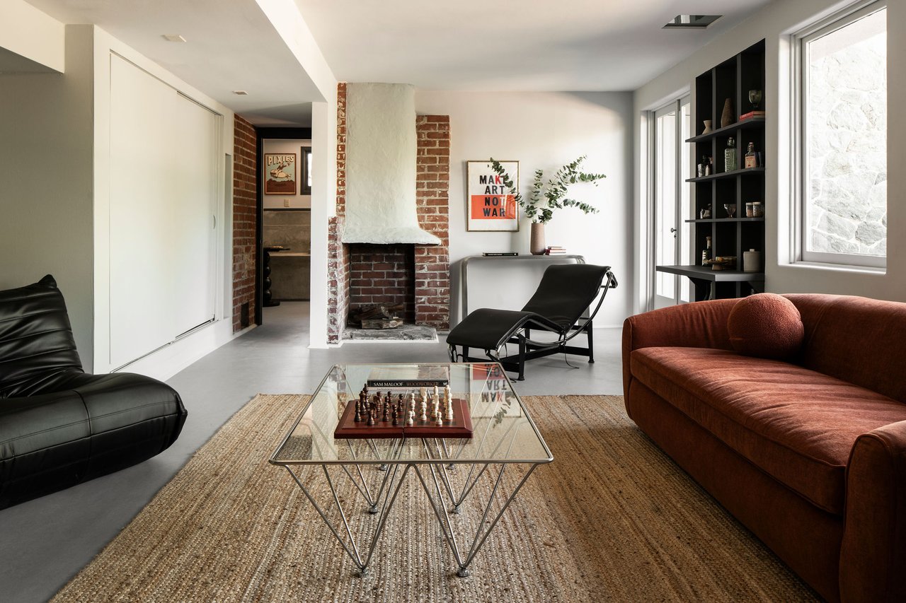 The Van Dekker House, Master architect R. M. Schindler