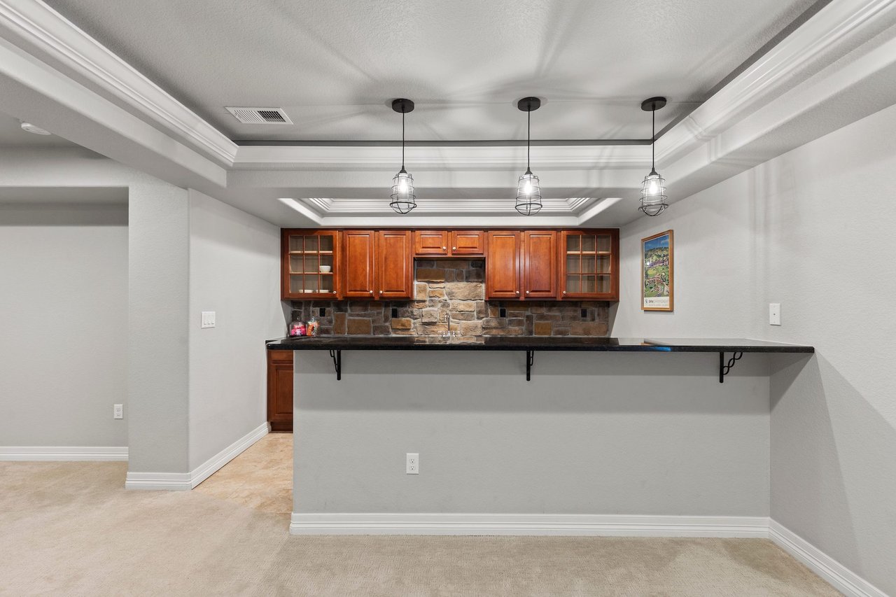 10660 Weathersfield Court