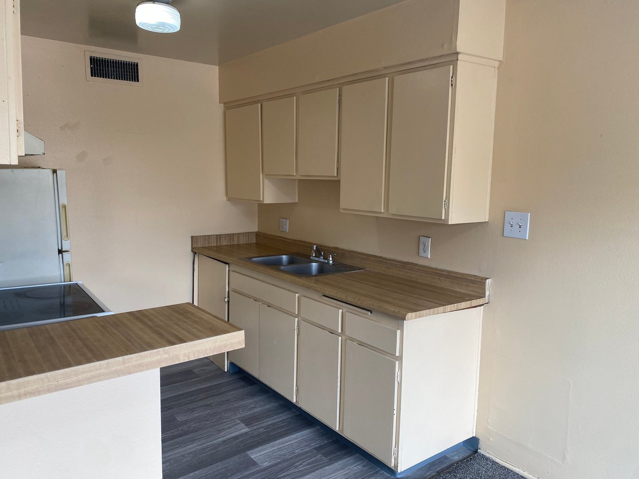 537 Calcaterra Circle #B