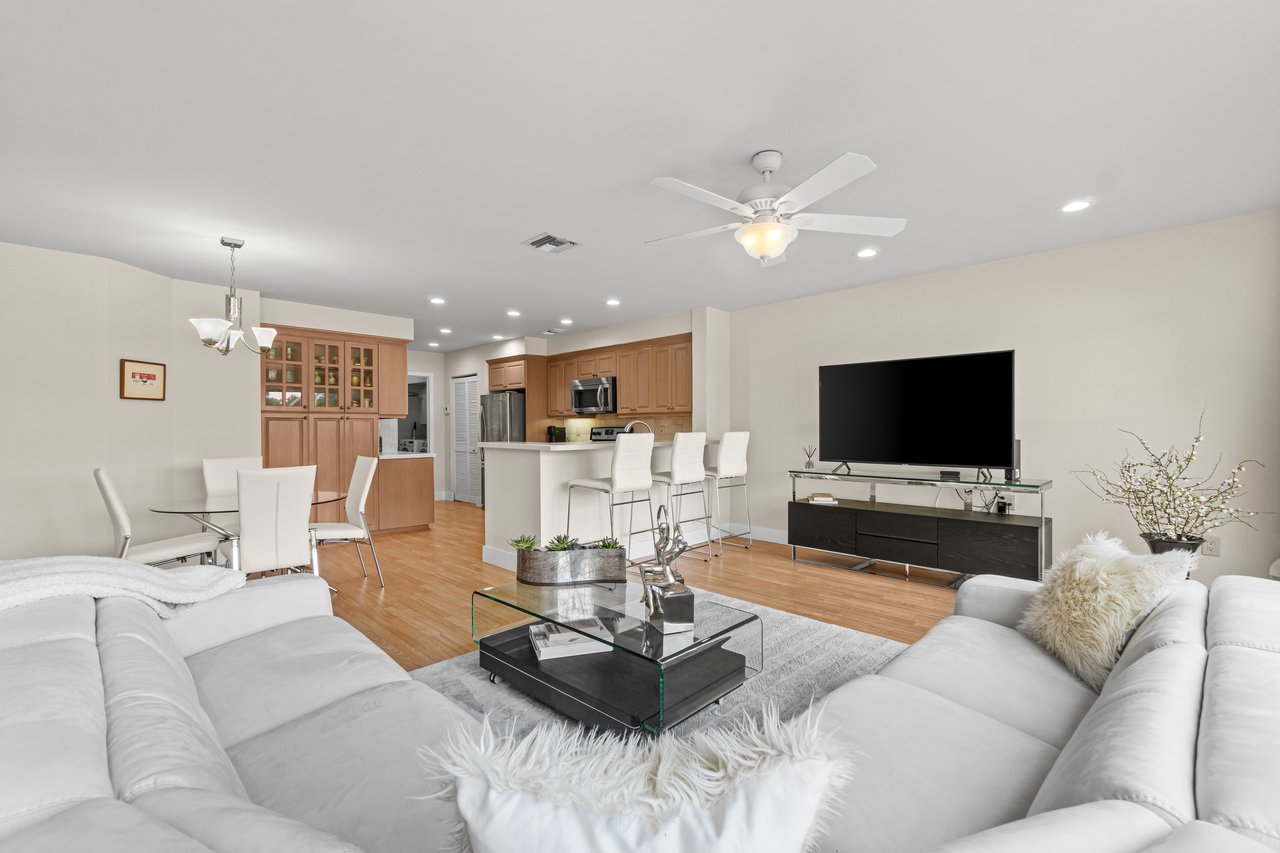 5058 Windsor Parke Dr