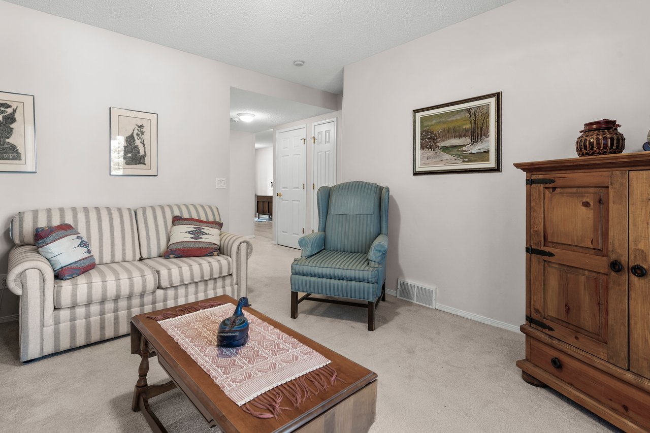 180 Valley Ridge Heights NW