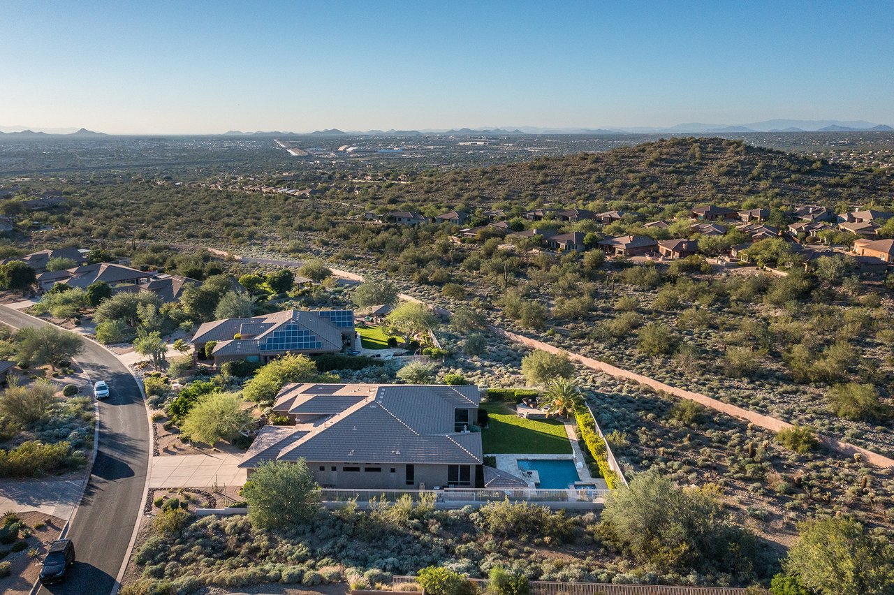 11368 E WINCHCOMB Drive