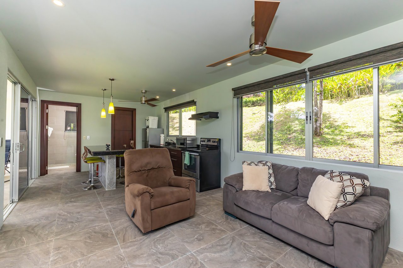 Casa Del Lago With Guest Apartment 