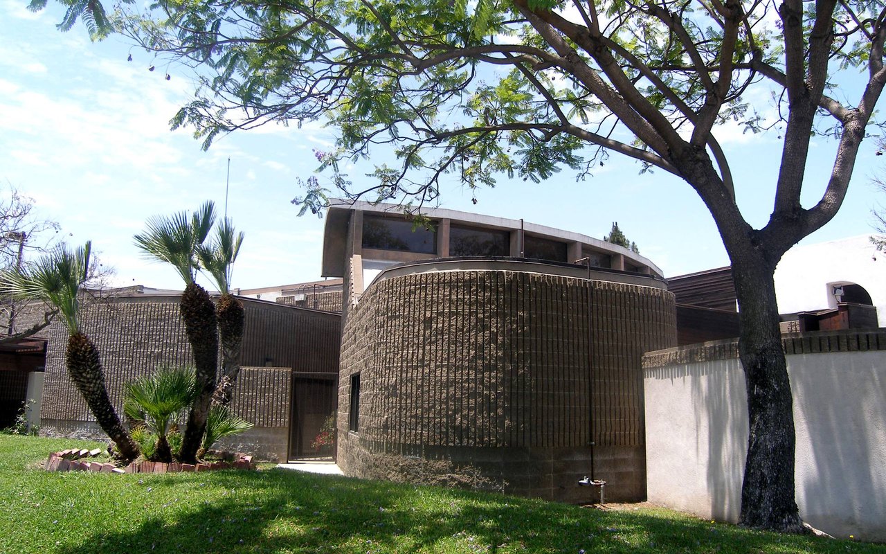 Hawaiian Gardens