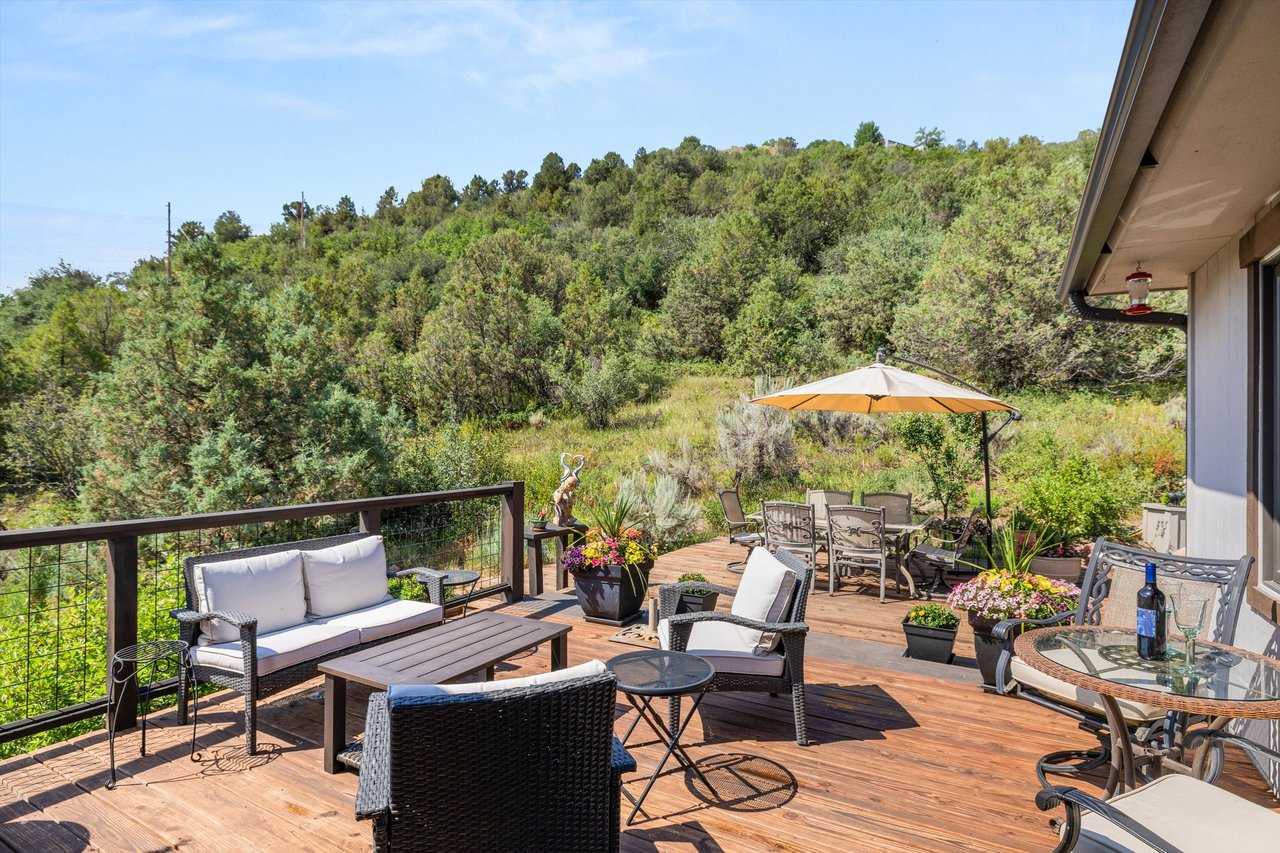 Charming Home with Spectacular Mountain Views
